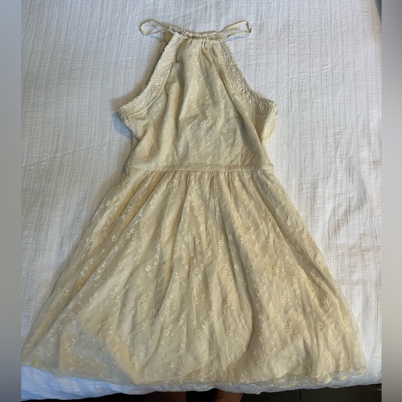 American Eagle Cream Lace Dress! Never Worn, Tags Attached! - Picture 2 of 4